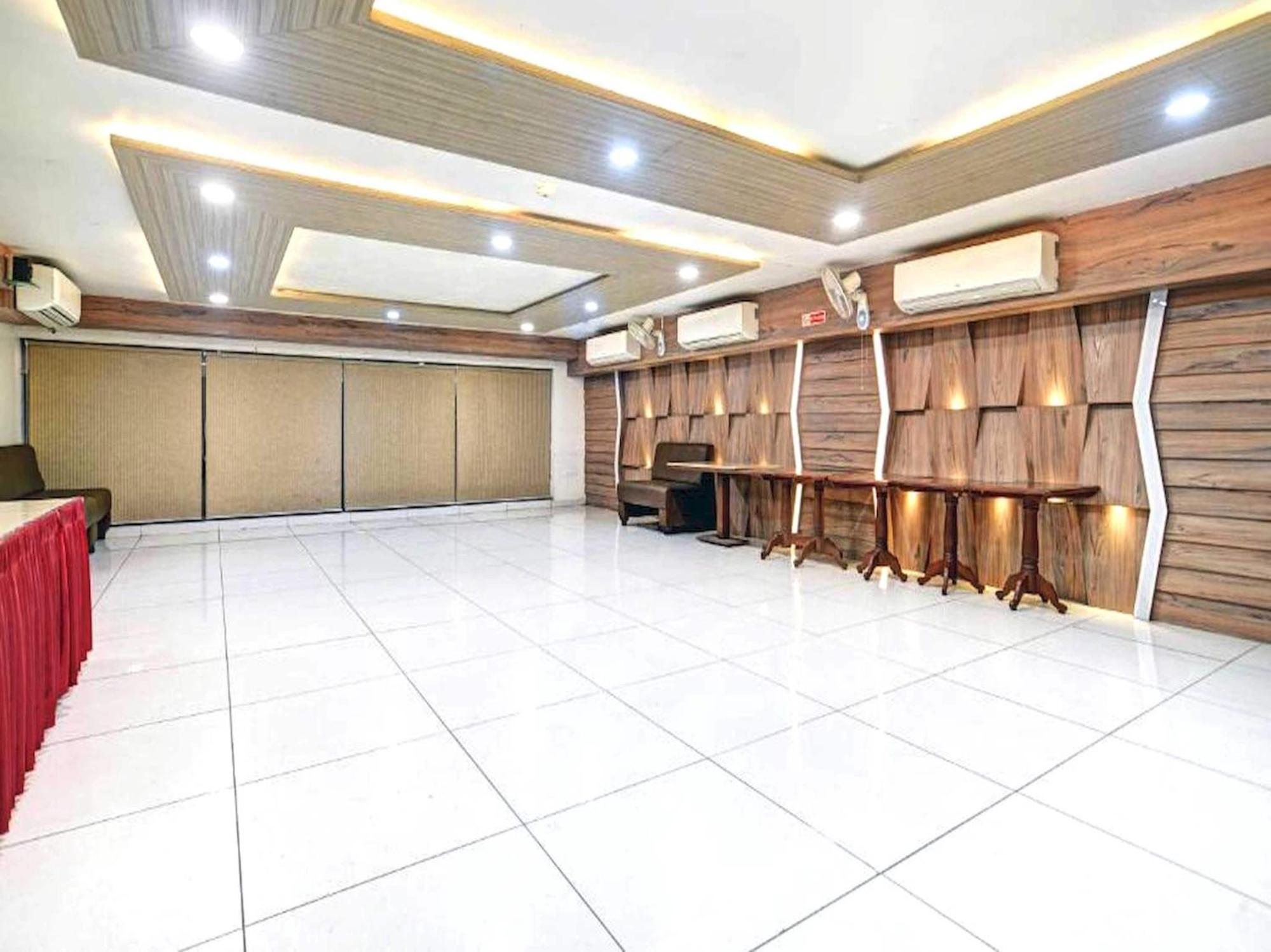 Super Hotel O Taste Of Temple Bhopal Zewnętrze zdjęcie